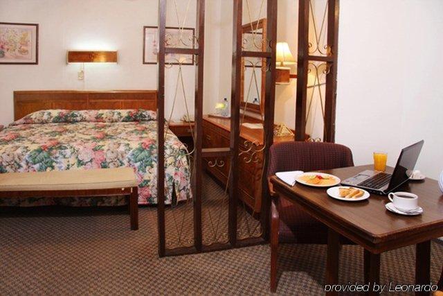 Hotel Premier Saltillo Coahuila 객실 사진